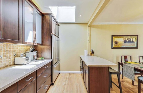 Vista del Mar House | Spacious 2br Near Ocean & Sutro Heights Park