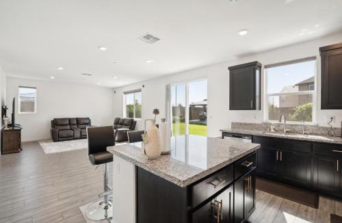 Folsom House | Spacious 3BR Home with Charming Backyard home