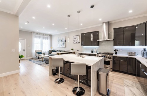 Bayview House | Spacious 4-bedroom townhome in tranquil San Francisco with AC