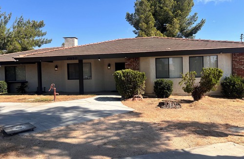 Hesperia House | Spacious 4-bedroom house in beautiful Hesperia with AC