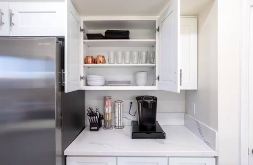 Palmdale House | Spacious 4-bedroom house in superb West Palmdale. Close to the mall.