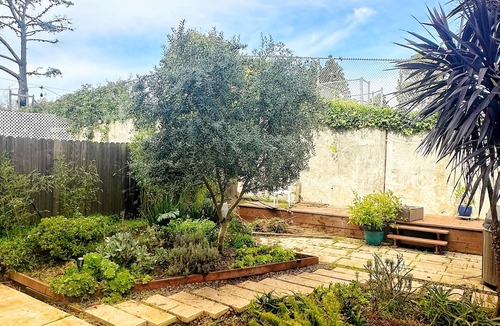 Bayview House | Spacious and Central 2BR Garden View Suite