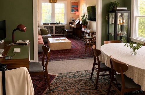 Sunset Junction Apartment | Spacious Designer Apartment in the Heart of Silver Lake