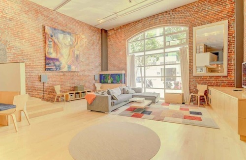Rincon Hill Apartment | Spacious Luxury Historic Loft in Downtown SF