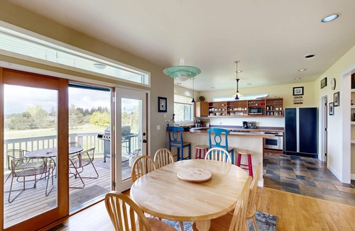 Lopez Island House | Spacious, Modern House with Stunning Bay Views - Lopez Village and Marina