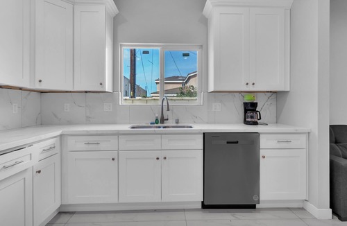 Southwest Anaheim House | Spacious & New House in Stanton near all Theme Park