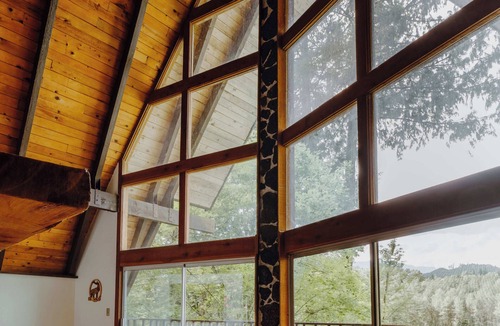 Concrete Cabin | Spacious North Cascades Riverside A-Frame w/Mt Baker Views - Dog-Friendly