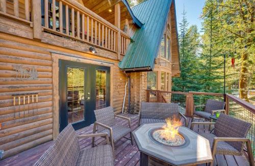 Packwood House | Spacious Packwood Cabin w/Hot Tub - Near River