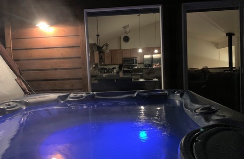 Kings Beach House | Spacious Tahoe home w/hot tub & EV charger just 3 blocks to Kings Beach