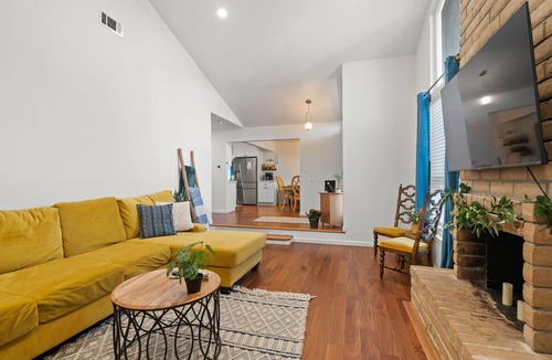 Pinole House | Spacious & updated pet friendly house near San Francisco!