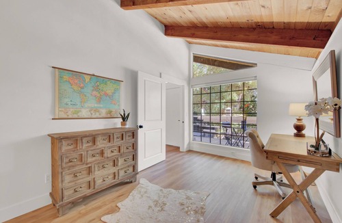 Vacaville Apartment | Spectacular hideaway in heart of historic Vacaville.