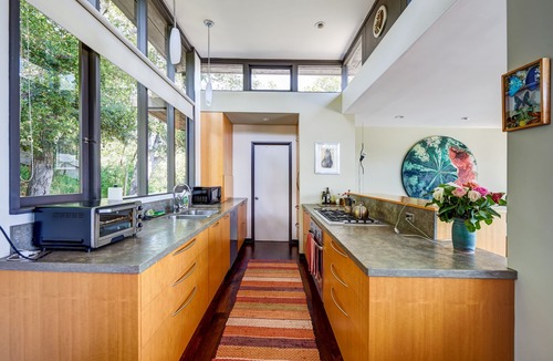 Mill Valley House | Spectacular Views, Privacy, Sunshine, 5 Minutes to Downtown Mill Valley