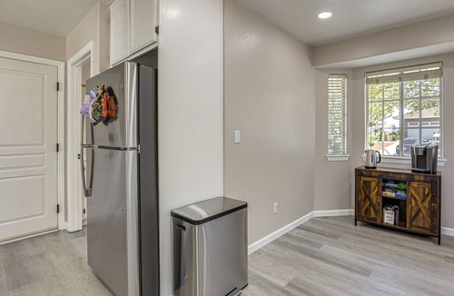 Victorville Cottage | Spring Valley Lake Home w/Desk & Fenced Yard