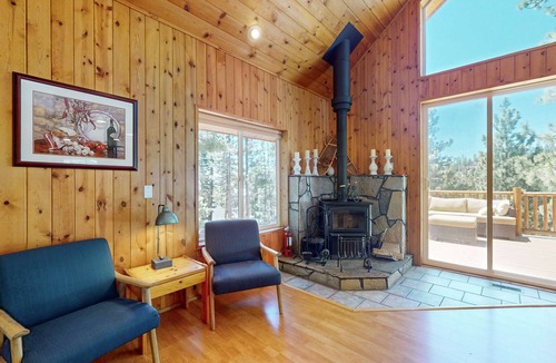 Upper Kingsbury House | Stateline Chalet - 5BR, Panoramic Mountain Views, Dipping Pool & Dry Sauna