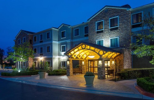 Lake Forest Hotel | Staybridge Suites Irvine East/Lake Forest by IHG