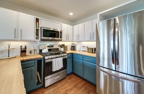 Lake Forest House | Steps to Beach: Family Home w/Views in Tahoe City