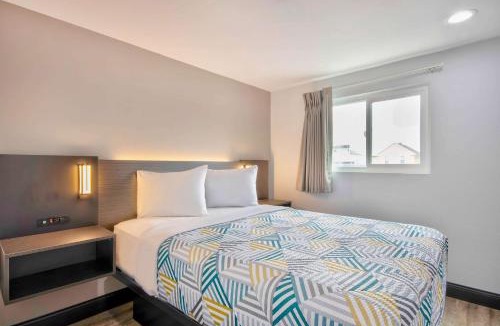 Downtown Hotel | Studio 6 Eureka CA Old Town