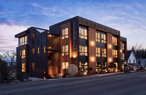 White Salmon Apartment | Studio located downtown White Salmon, Suite 1 at The Iconica
