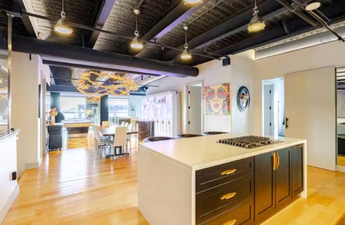 Stateline Villa | Studio31- Penthouse Villa/5 min to lake/Spa Amenities/Unbeatable Location