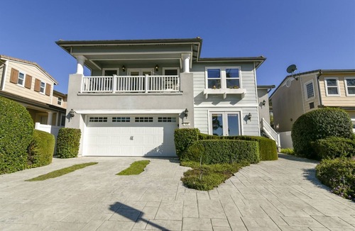 Morro Bay House | Stunning Bayfront Home Impeccably Decorated and Furnished
