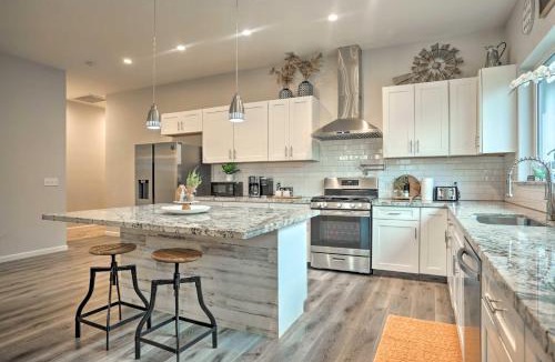 Clovis House | Stunning Clovis Home ~ 1 Mile to Old Town!