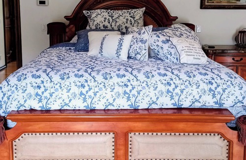 Central Malibu Other | Stunning Malibu spacious 7 Bedroom Mansion/Castle/Swimming Pool
