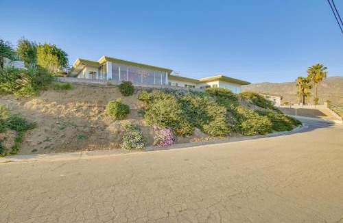 San Bernardino House | Stunning MCM Escape w/Mtn Views in San Bernardino