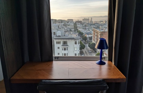 Russian Hill Apartment | Stunning Panoramic Skyline Views in Russian Hill!