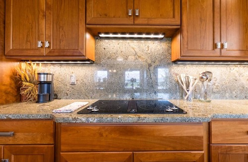 Monitor House | Stunning River & Mountain View Retreat | Spacious East Wenatchee Home