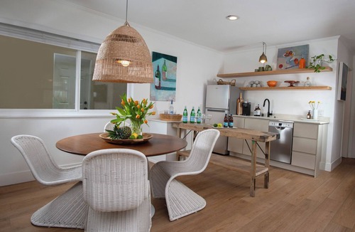 Santa Ana Heights House | Stylish and comfortable modern beach home. Perfect location just steps to sand