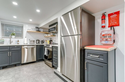 Ballard Apartment | Stylish Seattle Apt w/Sauna: 6 Mi to Downtown!