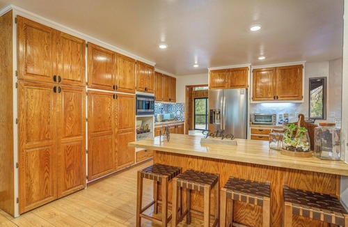 Oakhurst House | Summit Cabin! Stunning home Loaded with amenities!