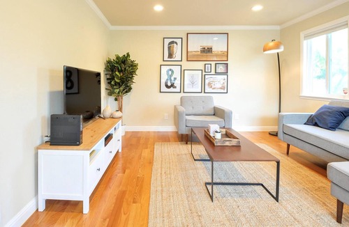 Nimitz House | Sunny 5BR Home in Sunnyvale Near Parks