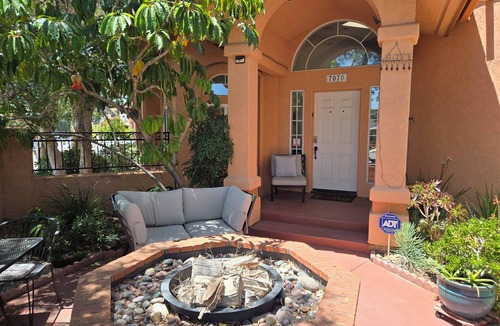 Rolando Village House | Sunny and Spacious 5‑Bedroom San Diego Retreat
