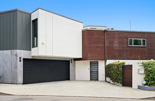 Brentwood House | Sunset Views! Sauna, Gym, Parking, BBQ, Near Sofi!