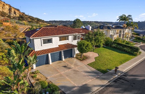 Cardiff-by-the-Sea House | Surf and sun from your ocean view oasis with pool in Cardiff by the Sea