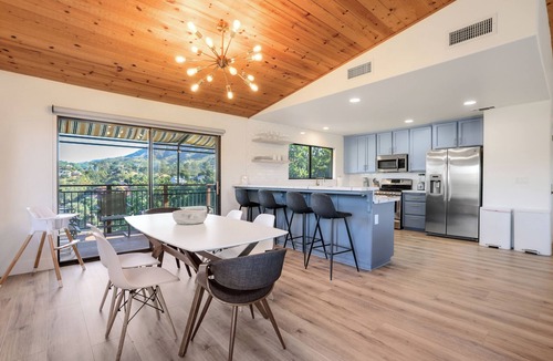 Oak Shores House | Surf Shack at Lake Nacimiento with Private Slip!