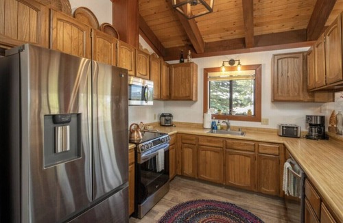 Lake Forest Villa | Tahoe City Townhouse-Lakefront Complex