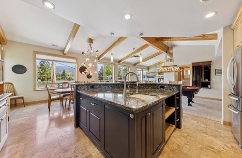 Tahoe Keys House | Tahoe Keys Lakefront 5BR 4BA Hot Tub, Billiards