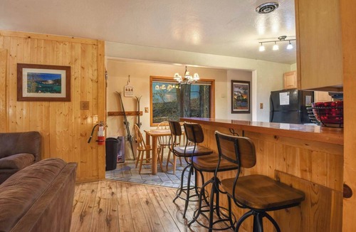 Tahoe Pines House | Tahoe Pines Cabin