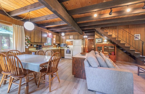 Homewood Ski Chalet | Tahoe Swiss Village Chalet, priv beach HOA pier, walk to beach!