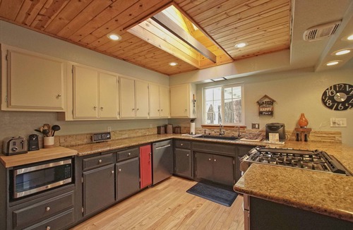 Shingletown Cabin | The Cabin Viola