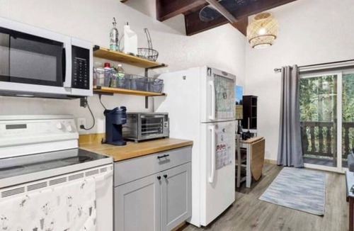 Glacier Condo | The Connection Condo, Forest Loft Near Mt. Baker & N. Cascades Adventures