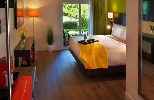 North Auburn Hotel | The Foothills Motel