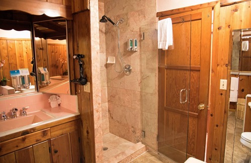 Kernville Apartment | The Kern River Apartment - Walking distance to the Kern River!