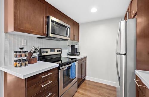 Marina del Rey Apartment | The Mahogany' Full Boats View Marina Front Row Dream Pool, Jacuzzi And Gym