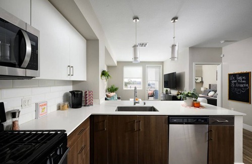 Santa Ana Apartment | The Mandarin @ Main Place - Free Disney Gift Card!