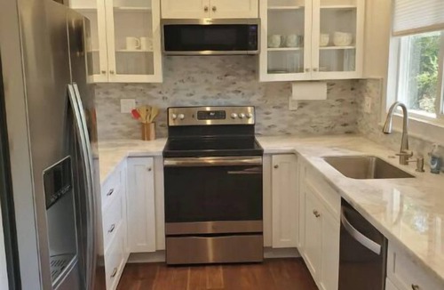 Deer Park Cottage | The Perfect Little House. Furnished 1BR cottage.
