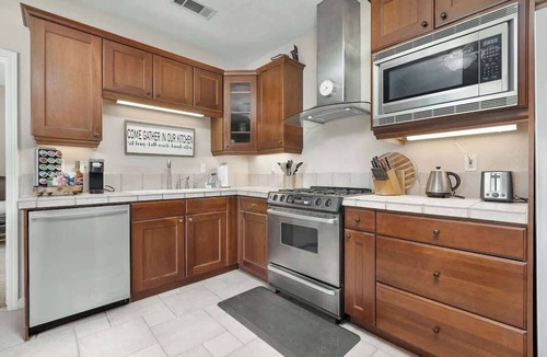 Springville House | The Ranch Guesthouse, wake up to serenity!