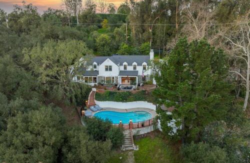 Sherman Oaks Villa | The Ultra-Luxury Escape in Coldwater Canyon